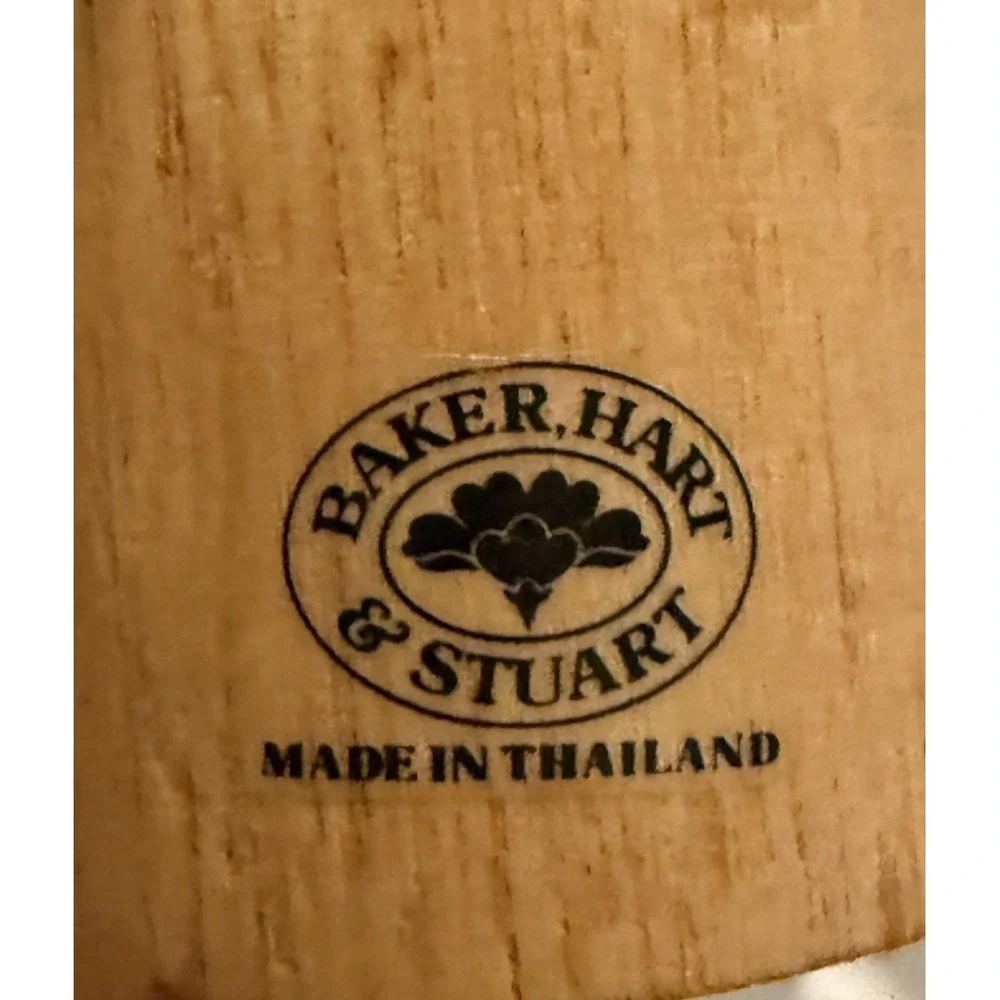 Vtg Wood Salt&Pepper  Shakers Napkin Holder, Baker.Hart & Stuart Retro Thailand